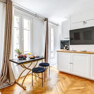Jardin Du Luxembourg - Le Bon Marche - Cityapartmentstay , Paris France