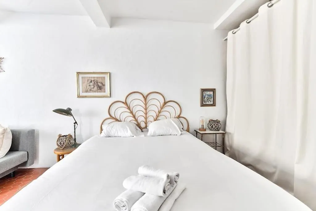 Apartment Charmant Studio Dans Le Quartier Du Panier Marseille